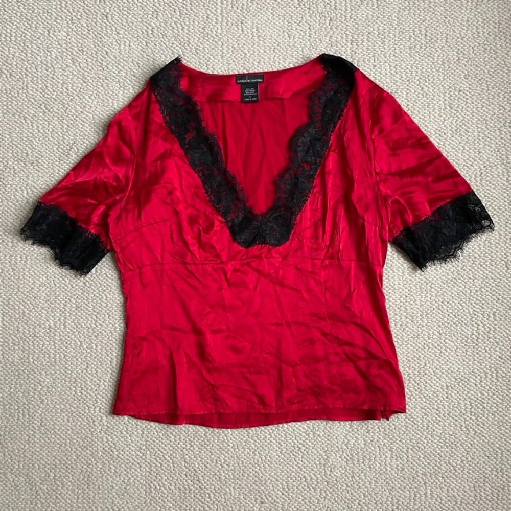 Vintage Y2K Moda International silk and lace top red/black Large